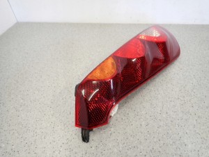 NISSAN NOTE E11 09-11 LAMPA TYŁ LEWA LIFT CIEMNA 8/8 MINIATURA