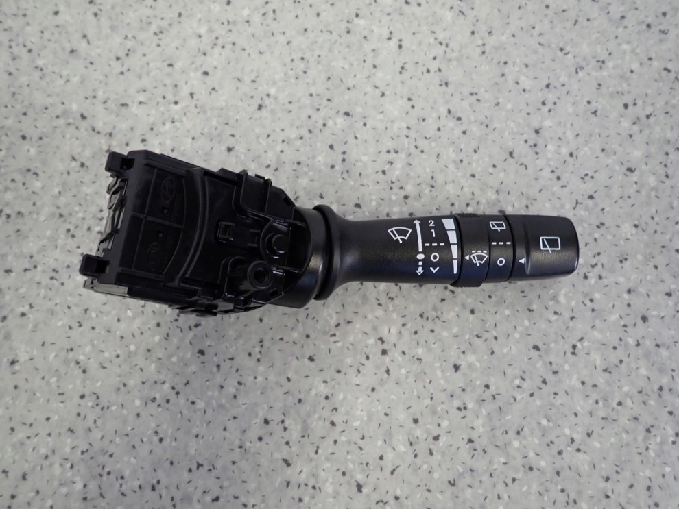 KIA RIO III 11-14 PRZEŁĄCZNIK WYCIERACZEK 1/5