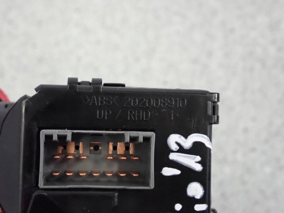 KIA RIO III 11-14 PRZEŁĄCZNIK WYCIERACZEK 5/5