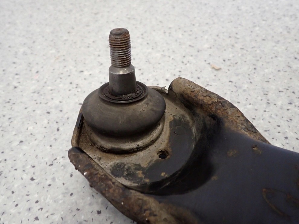 HYUNDAI MATRIX 06- WAHACZ PRZEDNI PRAWY 2/4