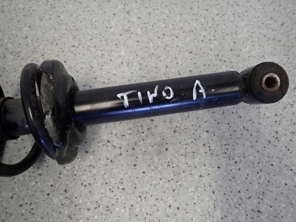 NISSAN ALMERA TINO AMORTYZATOR TYŁ 2/4