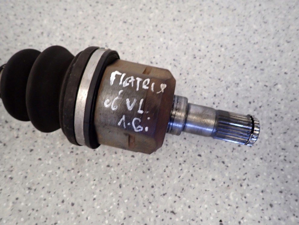 HYUNDAI MATRIX 1.6 BENZYNA 06- PÓŁOŚ LEWA 2/4