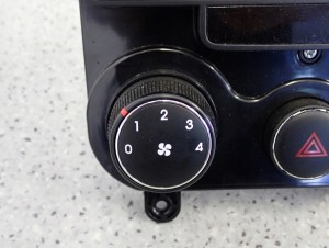 HYUNDAI i30 07-12 PANEL STEROWANIA NAWIEWU 5/8 MINIATURA