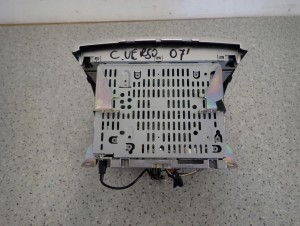 TOYOTA COROLLA VERSO 04-08 RADIO FABRYCZNE 8/8 MINIATURA