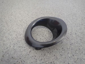 NISSAN NOTE E11 06-09 RAMKA KRATKA HALOGENU PRZEDNIA LEWA 3/6 MINIATURA