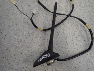 TOYOTA VERSO 09-13 ANTENA DACHOWA BAT 2/6 MINIATURA