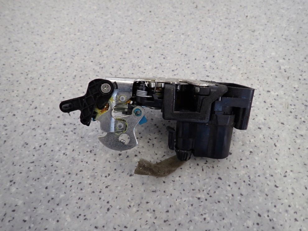 CHEVROLET AVEO T250 HB 07- ZAMEK TYLNY LEWY 4/6