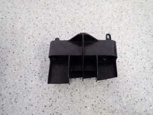 TOYOTA VERSO 09-13 ŚLIZG ZDERZAKA TYLNY LEWY 5/6 MINIATURA