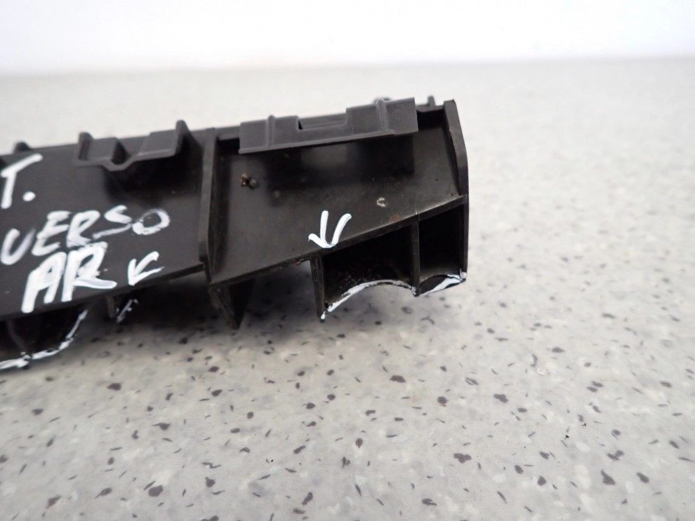 TOYOTA VERSO 09-13 ŚLIZG ZDERZAKA TYLNY PRAWY 3/6