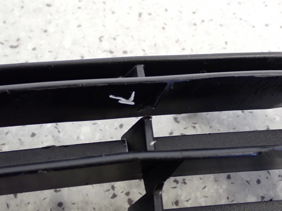 MITSUBISHI COLT 5D 04-08 KRATKA HALOGENU PRZEDNIA PRAWA 5/9