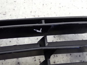 MITSUBISHI COLT 5D 04-08 KRATKA HALOGENU PRZEDNIA PRAWA 5/9 MINIATURA