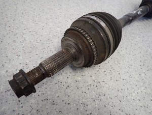 TOYOTA RAV4 RAV 4 II 01-05 2.0 D4D PÓŁOŚ PRZEDNIA PRAWA 2/4 MINIATURA