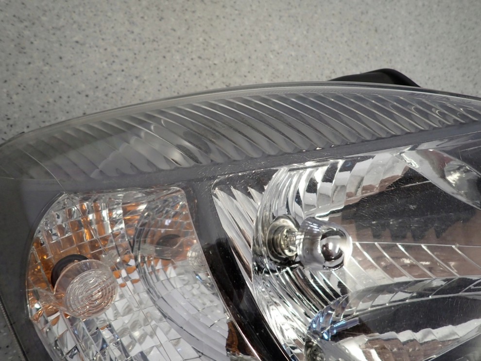 KIA RIO II 10-12 REFLEKTOR PRAWY LAMPA PRZEDNIA PRAWA 11/14