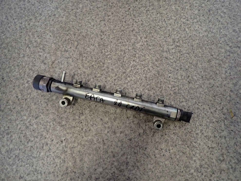 CHEVROLET EPICA 2.D LISTWA WTRYSKOWA CZUJNIK ZAWÓR 2/8