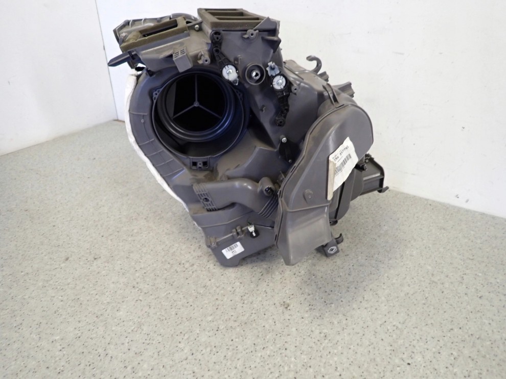 KIA RIO III 11-14 OBUDOWA NAGRZEWNICY WENTYLATORA PAROWNIKA 4/8