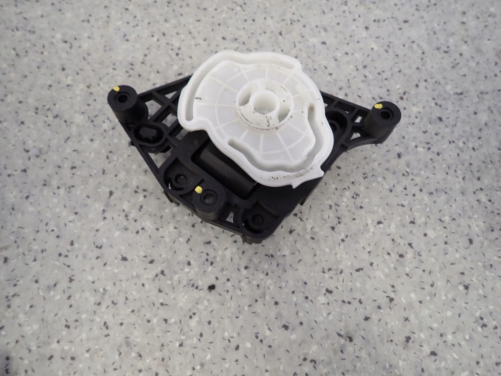KIA RIO III 11-14 NASTAWNIK REGULATOR SILNICZEK KLAPEK NAGRZEWNICY 4/10
