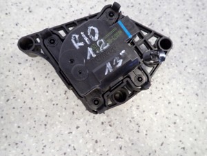 KIA RIO III 11-14 NASTAWNIK REGULATOR SILNICZEK KLAPEK NAGRZEWNICY 3/10 MINIATURA
