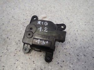 KIA RIO III 11-14 NASTAWNIK REGULATOR SILNICZEK KLAPEK NAGRZEWNICY 9/10 MINIATURA