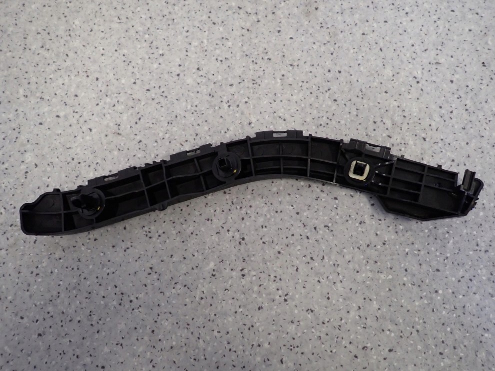 TOYOTA VERSO 09-13 ŚLIZG ZDERZAKA TYLNY LEWY 2/4
