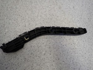 TOYOTA VERSO 09-13 ŚLIZG ZDERZAKA TYLNY PRAWY 4/6 MINIATURA