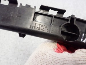 TOYOTA VERSO 09-13 ŚLIZG ZDERZAKA TYLNY PRAWY 6/6 MINIATURA