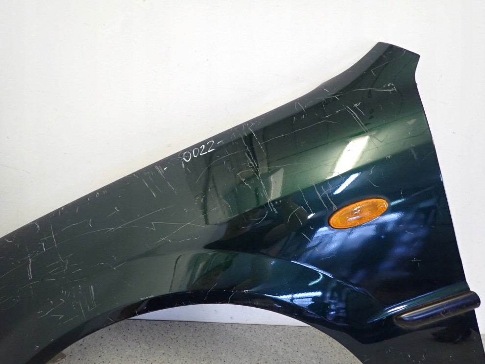 MAZDA 323 BJ F 98-00 BŁOTNIK PRZEDNI LEWY 3/10