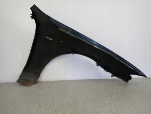 MAZDA 323 BJ F 98-00 BŁOTNIK PRZEDNI LEWY 9/10 MINIATURA