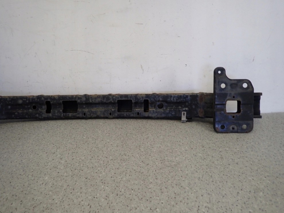 KIA CARENS III 06-11 BELKA ZDERZAKA PRZEDNIEGO 7/8