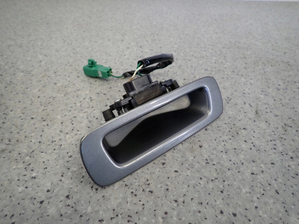SUZUKI SWIFT MK6 04- KLAMKA TYLNEJ KLAPY SWITCH 4/6