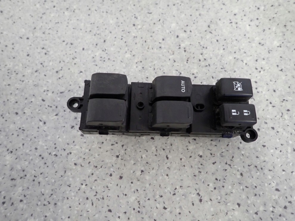 SUZUKI SWIFT MK7 10- PANEL STEROWANIA SZYB PRZEDNI LEWY 4 SZYBY 1/7