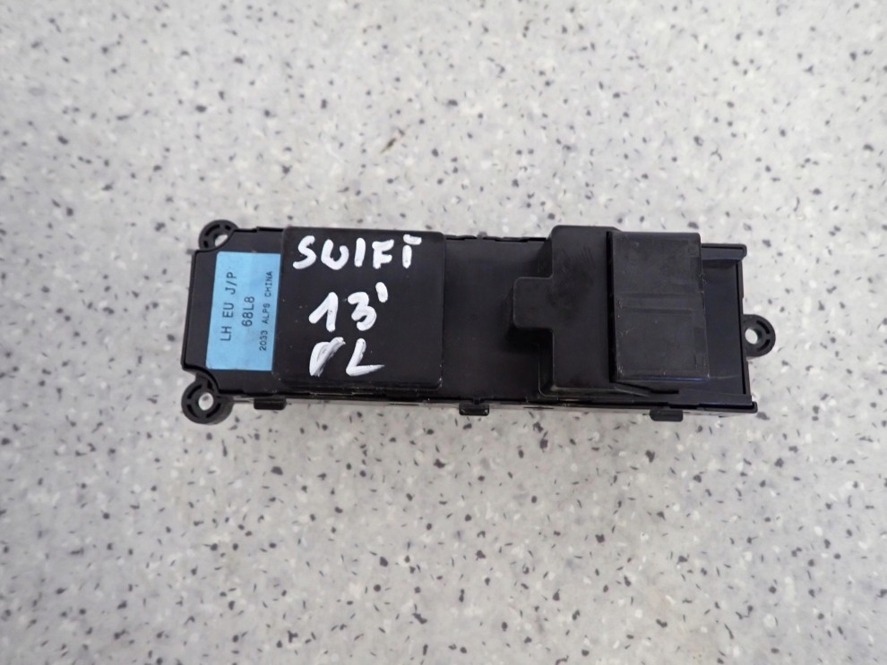 SUZUKI SWIFT MK7 10- PANEL STEROWANIA SZYB PRZEDNI LEWY 4 SZYBY 6/7