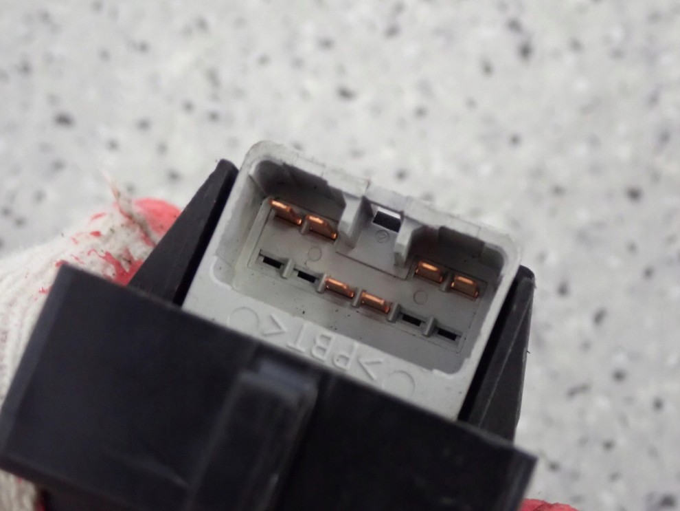 SUZUKI IGNIS 00-03 PANEL SZYB PRZEDNI LEWY 2 SZYBY 5/6