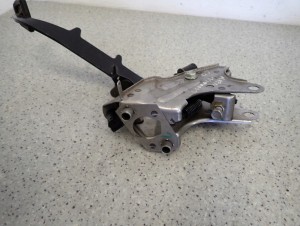 TOYOTA COROLLA VERSO BENZYNA 04- PEDAŁ SPRZĘGŁA 3/6 MINIATURA