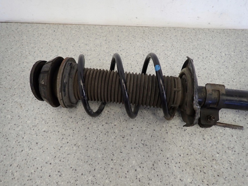 SUZUKI SWIFT MK7 10- 1.3 DDIS MCPHERSON AMORTYZATOR PRZEDNI PRAWY 7/8