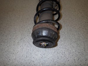 SUZUKI SWIFT MK7 10- 1.3 DDIS MCPHERSON AMORTYZATOR PRZEDNI PRAWY 4/8 MINIATURA