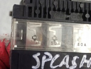 SUZUKI SPLASH 1.2i 08-14 KLEMA PLUSOWA 4/7 MINIATURA