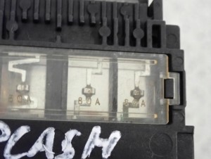 SUZUKI SPLASH 1.2i 08-14 KLEMA PLUSOWA 5/7 MINIATURA