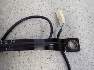 SUZUKI SPLASH 08-14 ZAPINKA PASA PRZEDNIA LEWA 6/7 MINIATURA