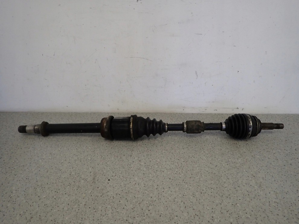 TOYOTA AVENSIS T25 D4D 126KM 06-08 PÓŁOŚ PRZEDNIA PRAWA 1/6