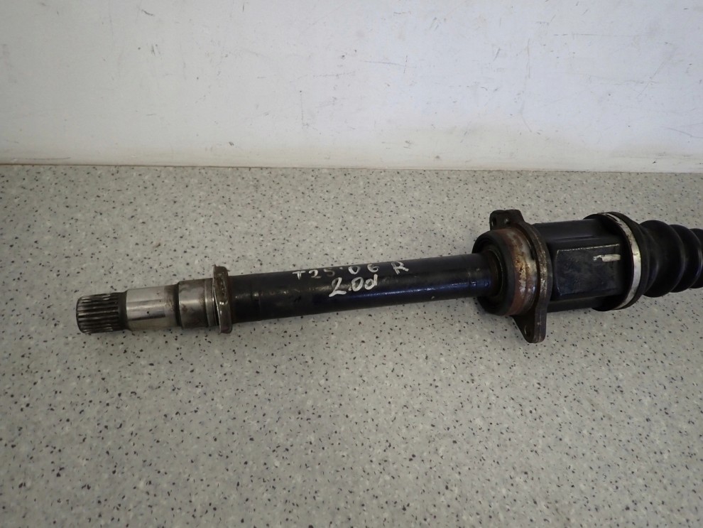 TOYOTA AVENSIS T25 D4D 126KM 06-08 PÓŁOŚ PRZEDNIA PRAWA 2/6