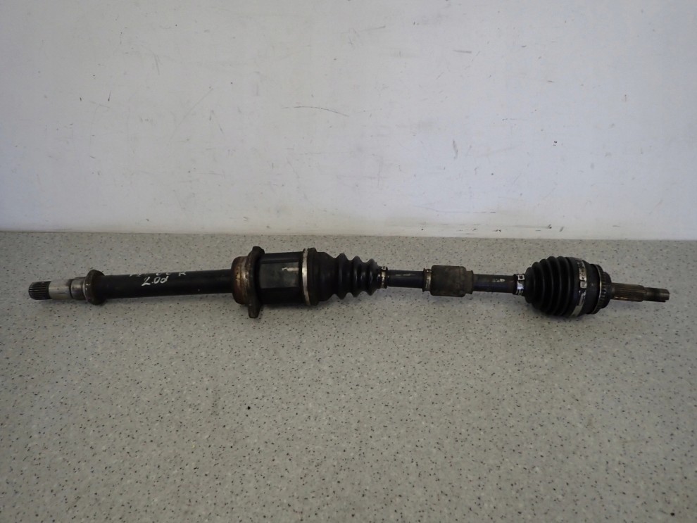 TOYOTA AVENSIS T25 D4D 126KM 06-08 PÓŁOŚ PRZEDNIA PRAWA 4/6