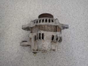 MITSUBISHI PAJERO III 00-06 3.2 DiD ALTERNATOR 4/9 MINIATURA