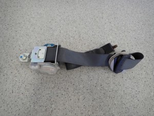 KIA CARENS III 06-12 PAS BEZPIECZEŃSTWA TYLNY LEWY 5/5 MINIATURA