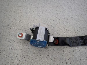 KIA CARENS III 06-12 PAS BEZPIECZEŃSTWA TYLNY PRAWY 4/5 MINIATURA