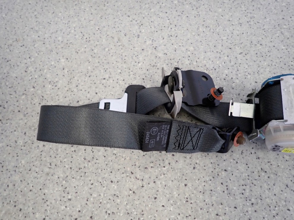 KIA CARENS III 06-12 PAS BEZPIECZEŃSTWA TYLNY PRAWY 3 RZĄD 2/4