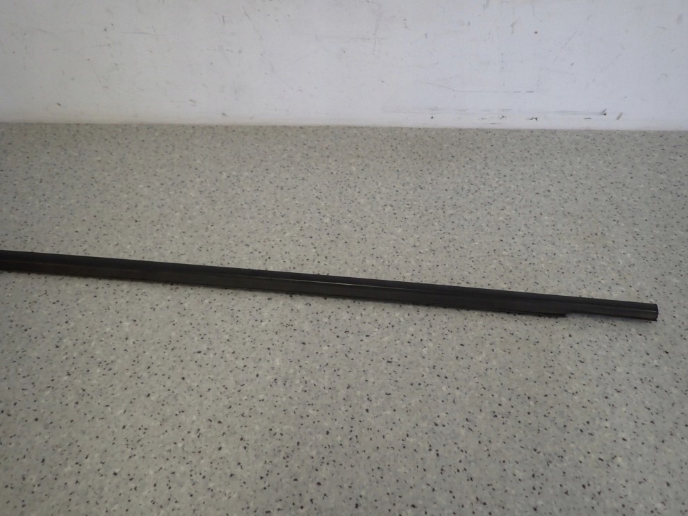 KIA RIO III 5D 11-14 LISTWA ZGARNIAJĄCA DRZWI TYLNA LEWA 2/6