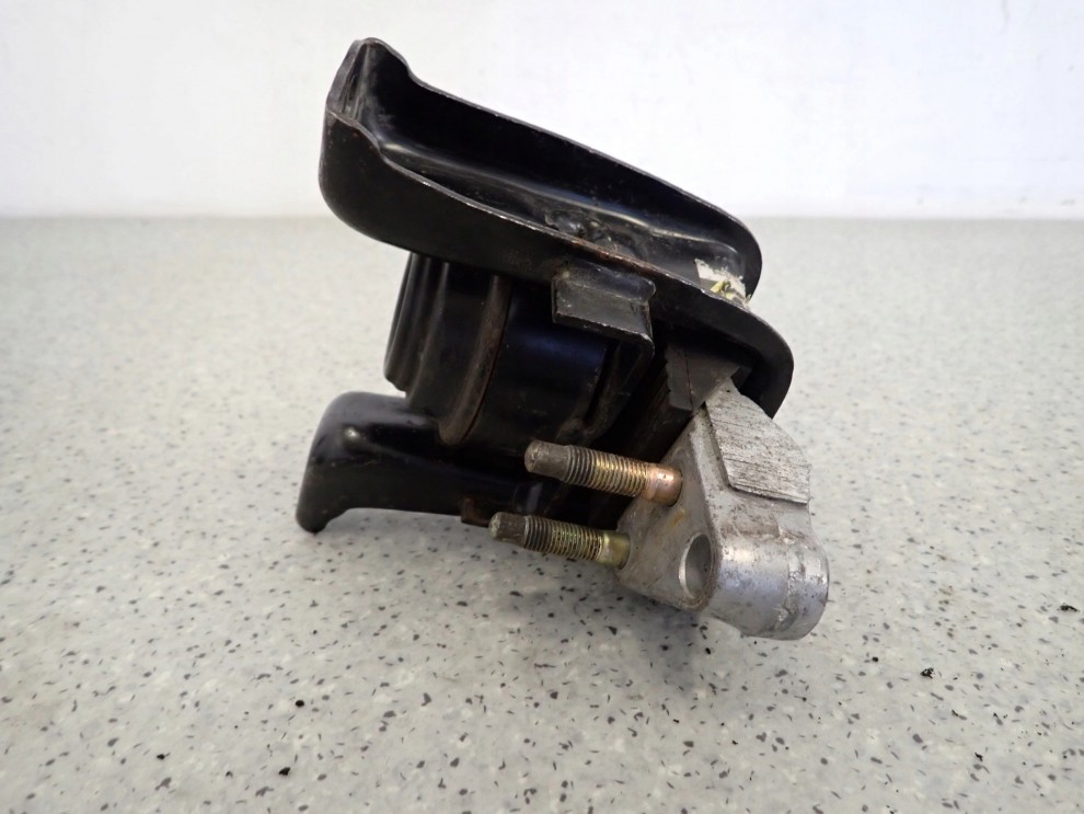 TOYOTA COROLLA VERSO 01-03 1.8i 1Z PODUSZKA SILNIKA PRZEDNIA PRAWA 6/7