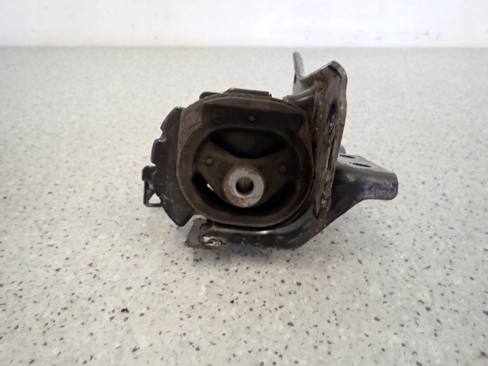 TOYOTA COROLLA VERSO 2.2d 04-09 PODUSZKA SILNIKA PRZEDNIA LEWA 3/7