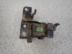 TOYOTA COROLLA VERSO 2.2d 04-09 PODUSZKA SILNIKA PRZEDNIA LEWA 2/7 MINIATURA
