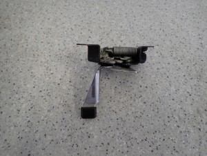 HONDA CIVIC EP VII 01-05 ZAMEK MASKI 2/5 MINIATURA